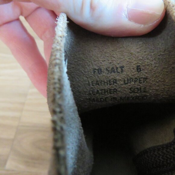 FREEBIRD BY STEVEN Salt Distressed Suede Bootie Boots in Taupe Gray - Size 6 - Picture 15 of 16